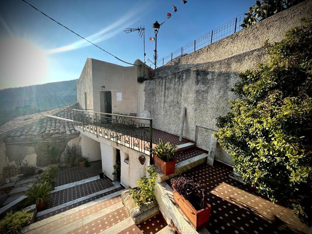 La Casina Di Venere Hotel Savoca Ngoại thất bức ảnh