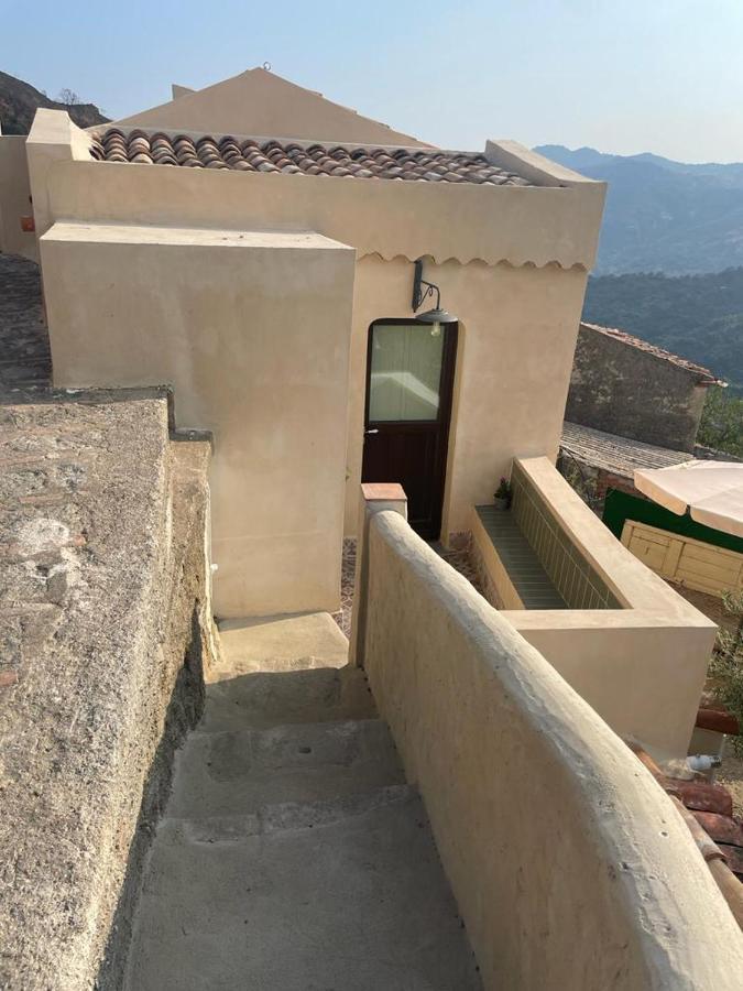 La Casina Di Venere Hotel Savoca Ngoại thất bức ảnh