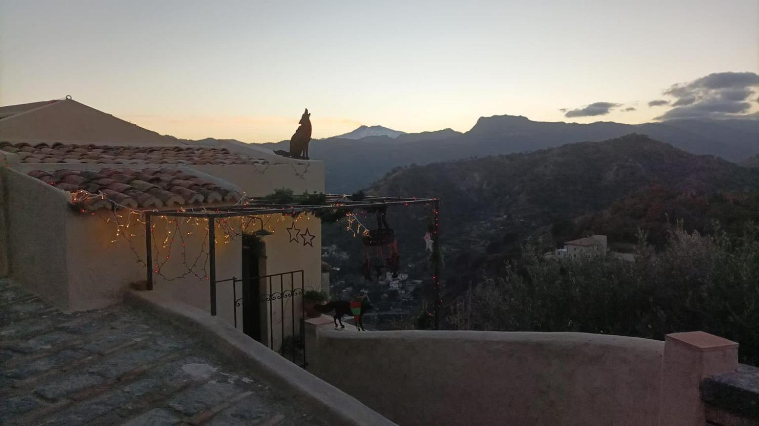 La Casina Di Venere Hotel Savoca Ngoại thất bức ảnh